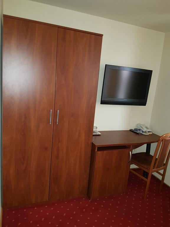 Hotel Iris アラド エクステリア 写真